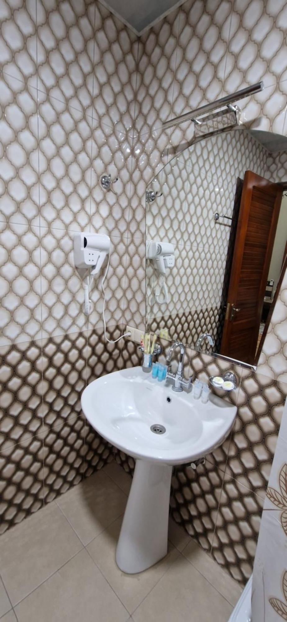 Hotel Villa Кутаїсі Екстер'єр фото